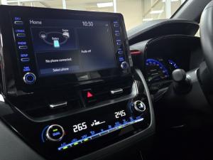 Toyota Corolla Cross 1.8 Hybrid GR-Sport - Image 12