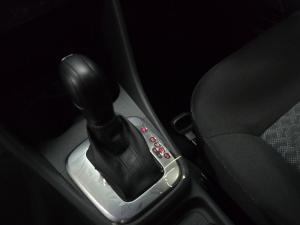 Volkswagen Polo Vivo hatch 1.6 Life - Image 12