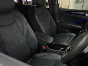 Volkswagen Tiguan 2.0TDI R-Line 4Motion - Image 9
