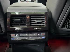 Volkswagen Touareg V6 TDI R-Line - Image 10