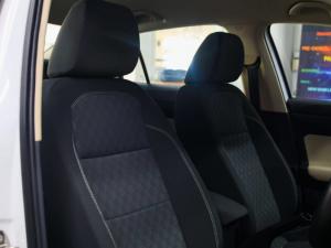 Volkswagen Polo sedan 1.0TSI Life - Image 19