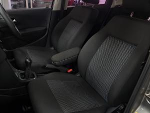Volkswagen Polo Vivo hatch 1.4 Comfortline - Image 12