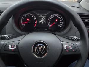 Volkswagen Polo Vivo hatch 1.4 Comfortline - Image 9