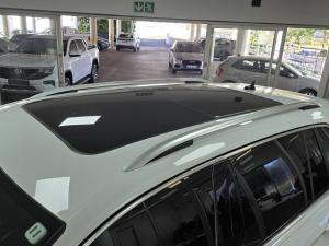 Volkswagen Tiguan R - Image 17