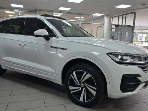 Volkswagen Touareg V6 TDI Executive R-Line - Image 4