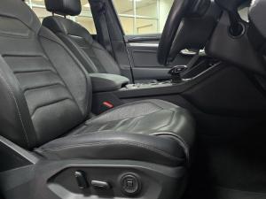 Volkswagen Touareg V6 TDI Executive R-Line - Image 6