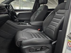 Volkswagen Touareg V6 TDI Executive R-Line - Image 8