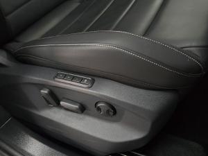 Volkswagen T-Roc 2.0TSI 4Motion R-Line - Image 12