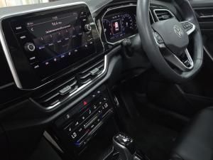 Volkswagen T-Roc 2.0TSI 4Motion R-Line - Image 3