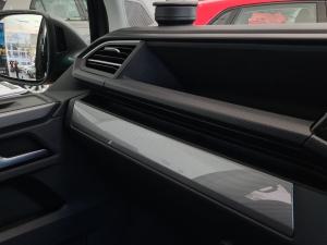 Volkswagen Caravelle 2.0BiTDI Highline 4Motion - Image 25
