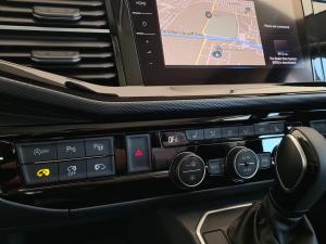 Volkswagen Caravelle 2.0BiTDI Highline 4Motion - Image 9