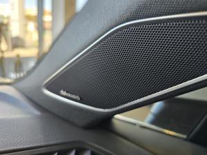 Volkswagen Touareg V6 TDI Executive R-Line - Image 7