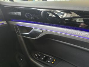 Volkswagen Touareg V6 TDI Executive R-Line - Image 16
