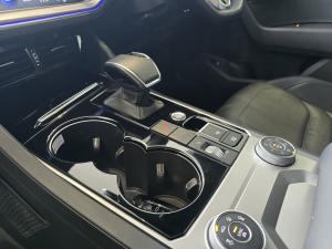Volkswagen Touareg V6 TDI Executive R-Line - Image 20