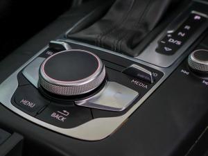 Audi A3 sedan 30TFSI - Image 18