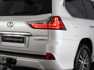 Lexus LX 450d - Image 11