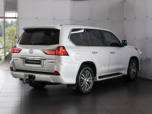 Lexus LX 450d - Image 12