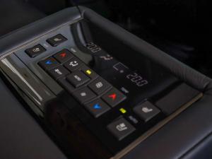 Lexus LX 450d - Image 18