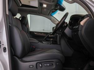 Lexus LX 450d - Image 29