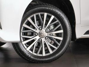 Lexus LX 450d - Image 3