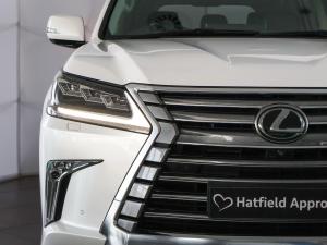 Lexus LX 450d - Image 7