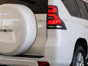 Toyota Land Cruiser Prado 3.0DT VX-L - Image 12