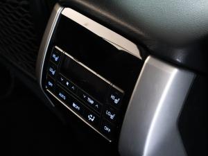 Toyota Land Cruiser Prado 3.0DT VX-L - Image 24