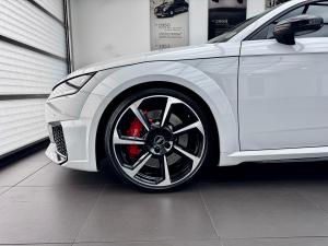 Audi TT TT RS coupe quattro - Image 4