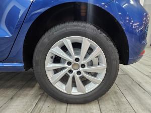 Volkswagen Polo Vivo hatch 1.4 Life - Image 4