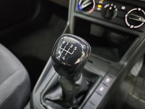 Volkswagen Polo sedan 1.6 manual - Image 7