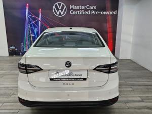 Volkswagen Polo sedan 1.6 manual - Image 11