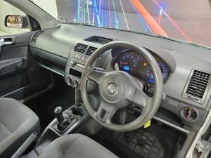 Volkswagen Polo Vivo 5-door 1.4 Trendline - Image 5