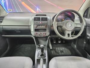 Volkswagen Polo Vivo 5-door 1.4 Trendline - Image 9