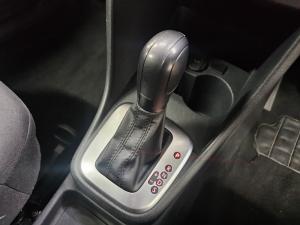 Volkswagen Polo Vivo hatch 1.6 Comfortline auto - Image 7