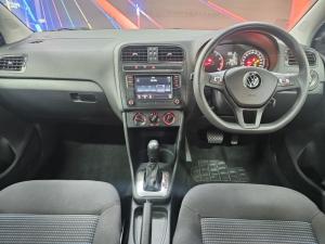 Volkswagen Polo Vivo hatch 1.6 Comfortline auto - Image 9
