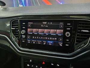 Volkswagen T-Roc 2.0TSI 140kW 4Motion R-Line - Image 9