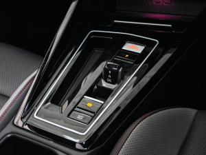 Volkswagen Golf GTI - Image 10