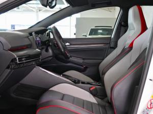 Volkswagen Golf GTI - Image 13