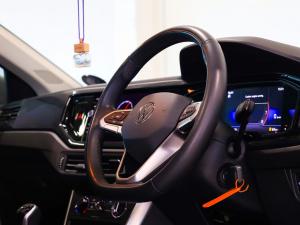 Volkswagen Polo hatch 1.0TSI Life manual - Image 9