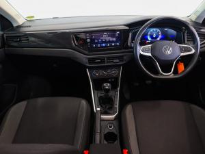 Volkswagen Polo hatch 1.0TSI Life manual - Image 10