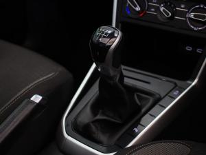 Volkswagen Polo hatch 1.0TSI Life manual - Image 13