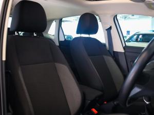 Volkswagen Polo hatch 1.0TSI Life manual - Image 14