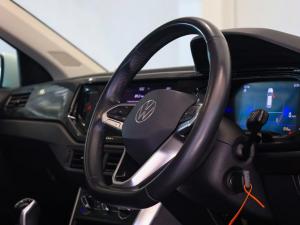 Volkswagen Polo hatch 1.0TSI Life manual - Image 9