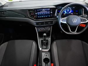 Volkswagen Polo hatch 1.0TSI Life auto - Image 9