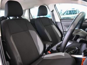 Volkswagen Polo hatch 1.0TSI Life auto - Image 13