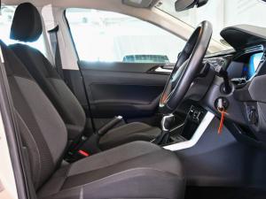 Volkswagen Polo hatch 1.0TSI Life auto - Image 14