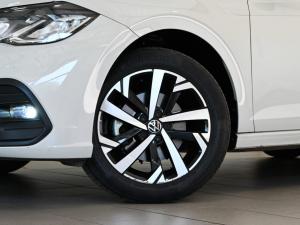 Volkswagen Polo hatch 1.0TSI Life auto - Image 4