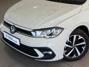 Volkswagen Polo hatch 1.0TSI Life auto - Image 5