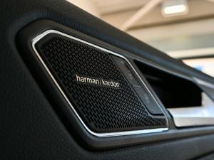 Volkswagen Tiguan R - Image 11