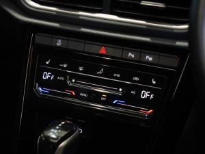 Volkswagen T-Roc 2.0TSI 4Motion R-Line - Image 12